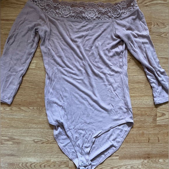 Off the shoulder bodysuit - Picture 2 of 4